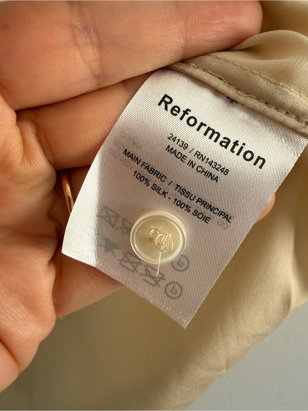 Reformation Sky champagne ivory 100% silk long sleeve button down shirt Sz S - Picture 8 of 8